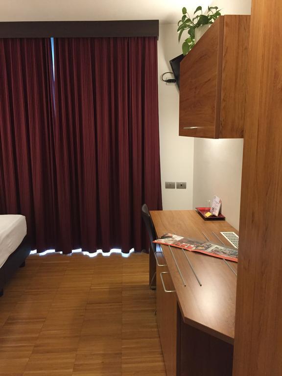 Al Marinaio Hotel Garni トレント エクステリア 写真